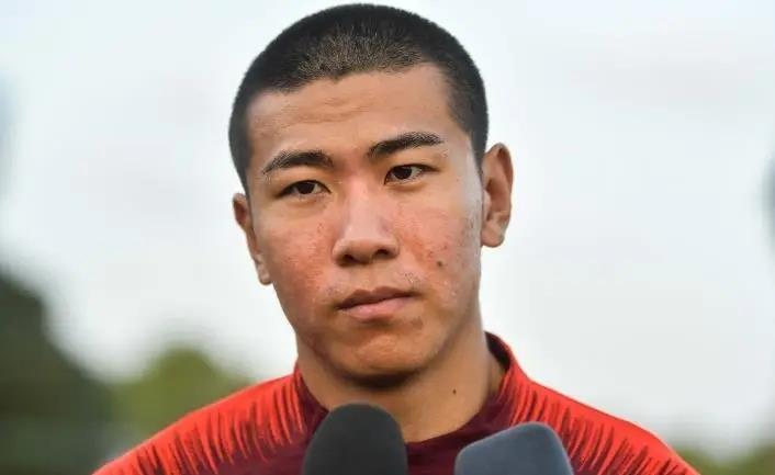 意甲赛程吃紧,武汉三镇赛后临场应变,媒体盛赞,年轻球员得到机会(武汉三镇足球最新消息) 意甲赛程吃紧,武汉三镇赛后临场应变,媒体盛赞,年轻球员得到机会(武汉三镇足球最新消息)